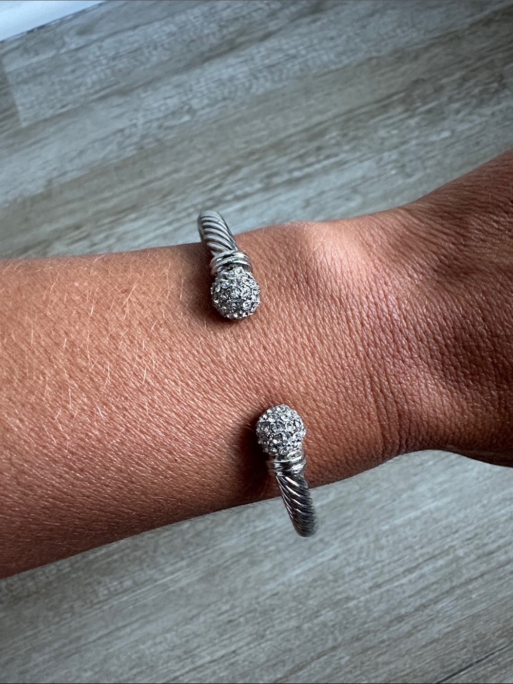 Silver bangle - Picture 5 of 6